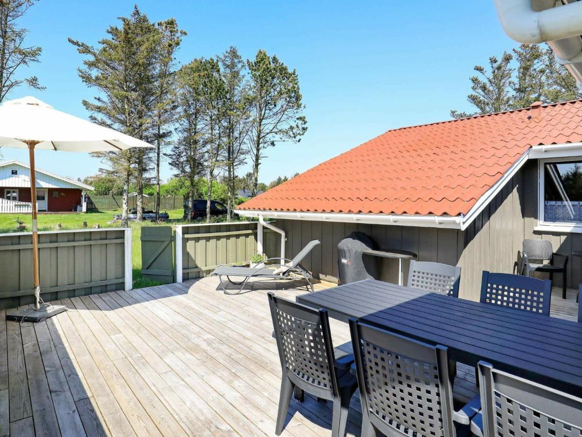 Holiday Home Lokken X エクステリア 写真