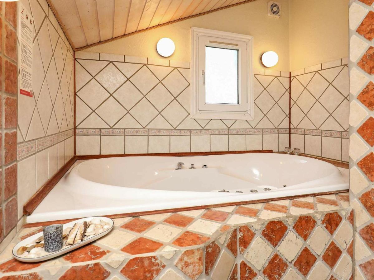 Holiday Home Lokken X エクステリア 写真