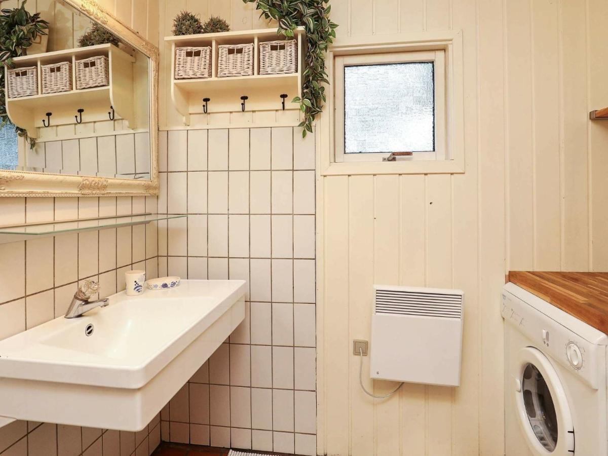 Holiday Home Lokken X エクステリア 写真